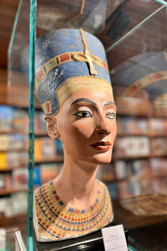Nefertiti