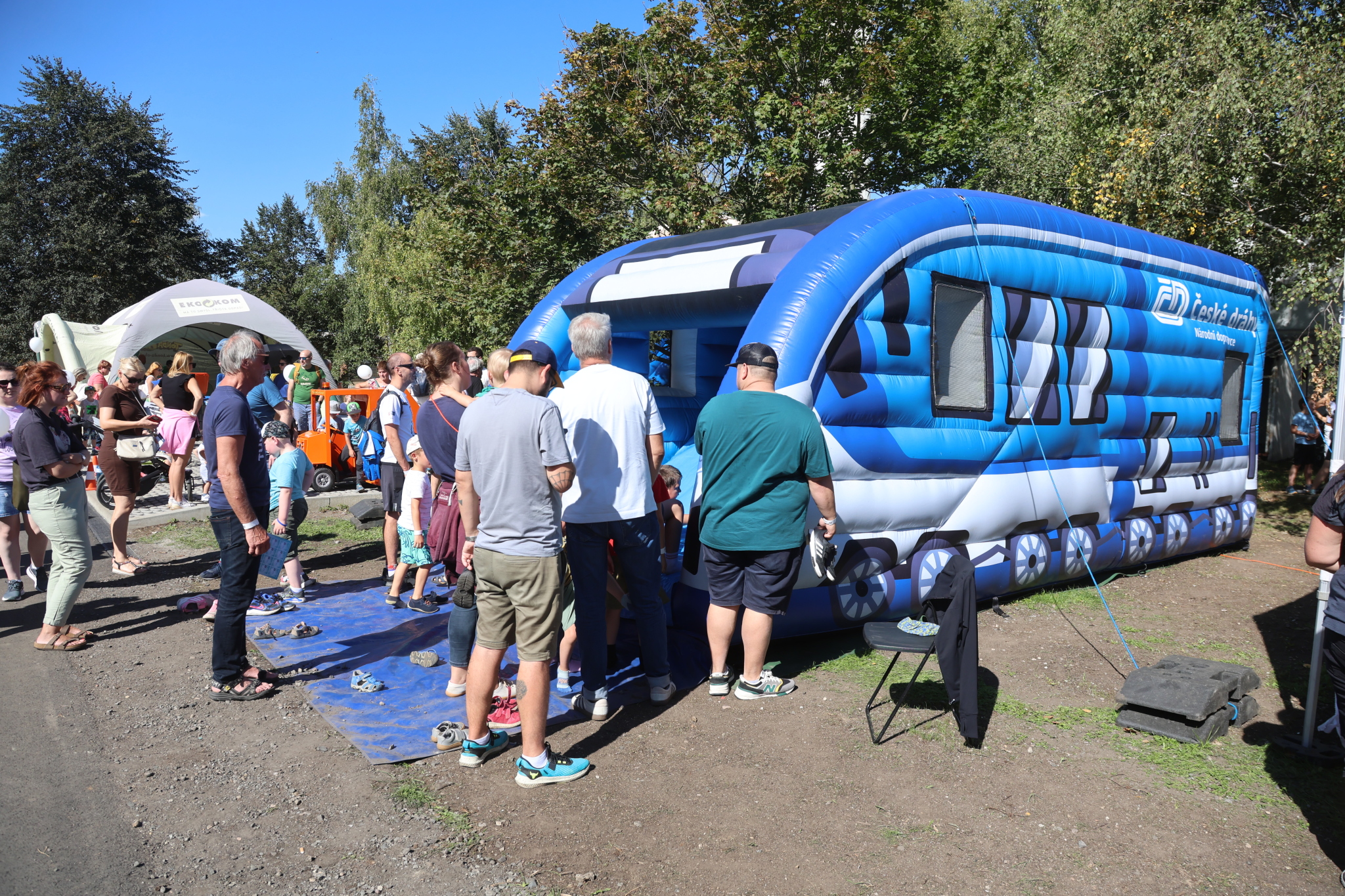 skákací lokomotiva